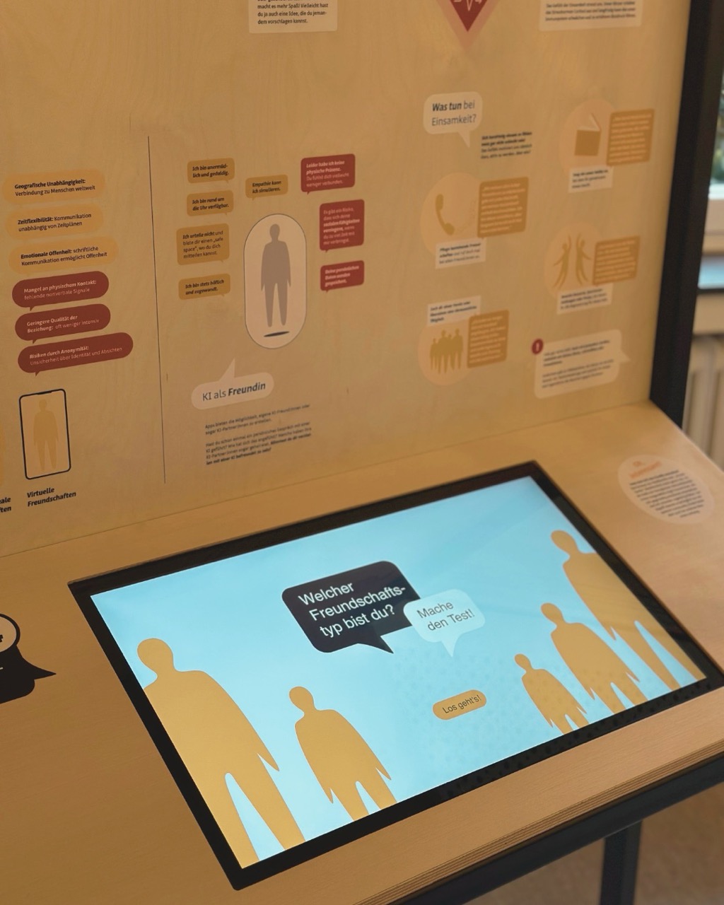 Touchmonitor mit Quiz