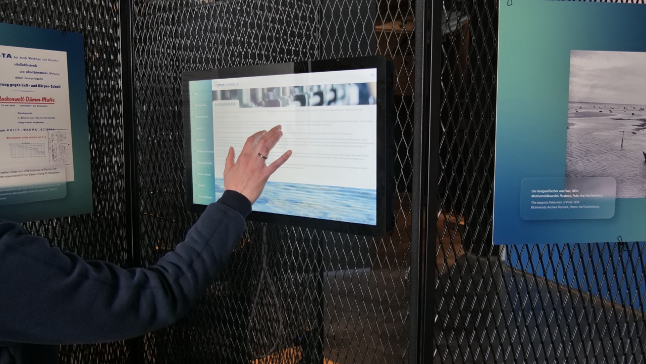 Touchmonitor mit individuell bespielbaren Medieninhalten